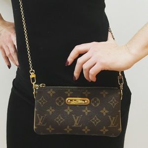 💎✨BEAUTIFUL✨💎 AUTHENTIC CLUTCH